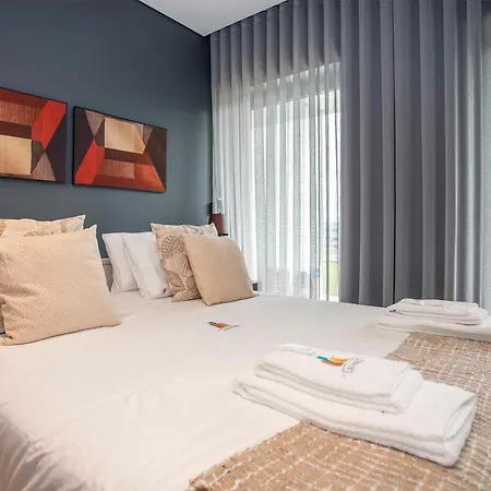 Liiiving In Porto - Dragao Pool View Apartments