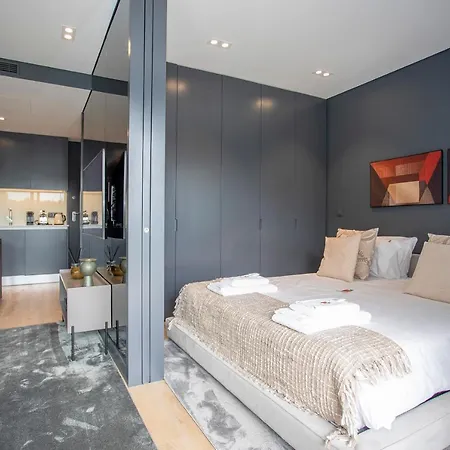Liiiving In Porto - Dragao Pool View Apartments