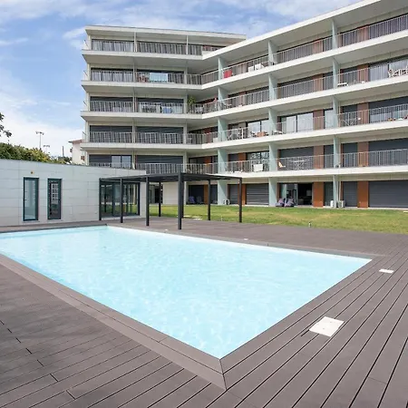 Apartment Liiiving In Porto - Dragao Pool View Apartments Porto