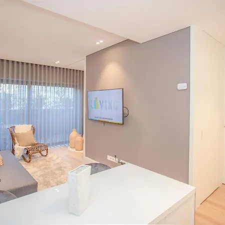 Apartment Liiiving In Porto - Dragao Pool View Apartments