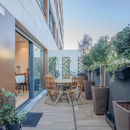 Liiiving In Porto - Dragao Pool View Apartments * Porto